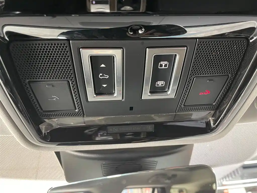 Range Rover 2018 3.0 SC V6 Vogue Edition купить на сайте DeffCars