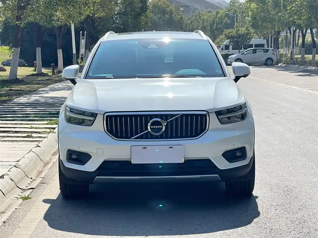 Volvo XC40 2020 T4 four-wheel drive Zhiyuan Sport Edition купить на сайте DeffCars
