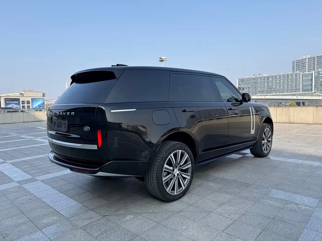 Range Rover 2025 3.0 L6 400PS Genesis Extended Edition купить на сайте DeffCars