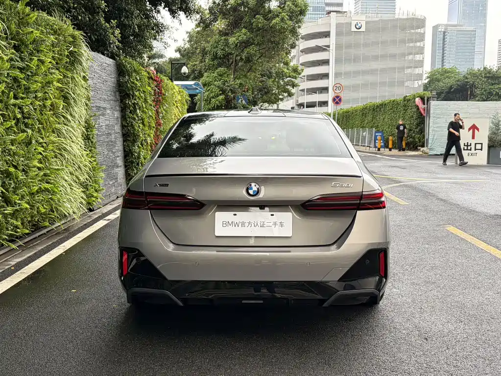 BMW 5 Series Imported 2024 525i M Sports Package купить на сайте DeffCars