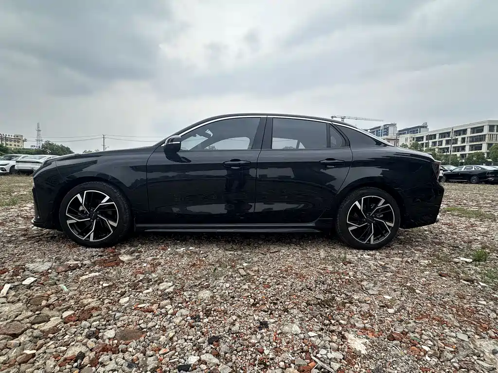 Lynk & Co 03 2023 1.5TD DCT Plus купить на сайте DeffCars