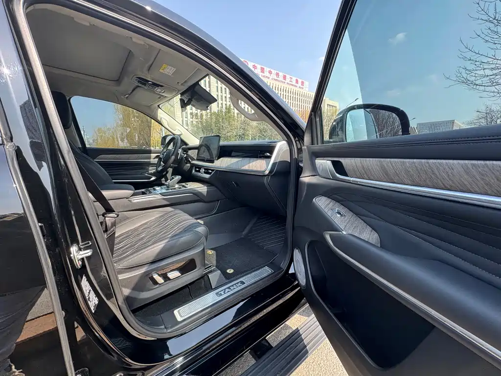 Tank 500 New Energy 2024 Hi4-T Black Warrior Edition купить на сайте DeffCars