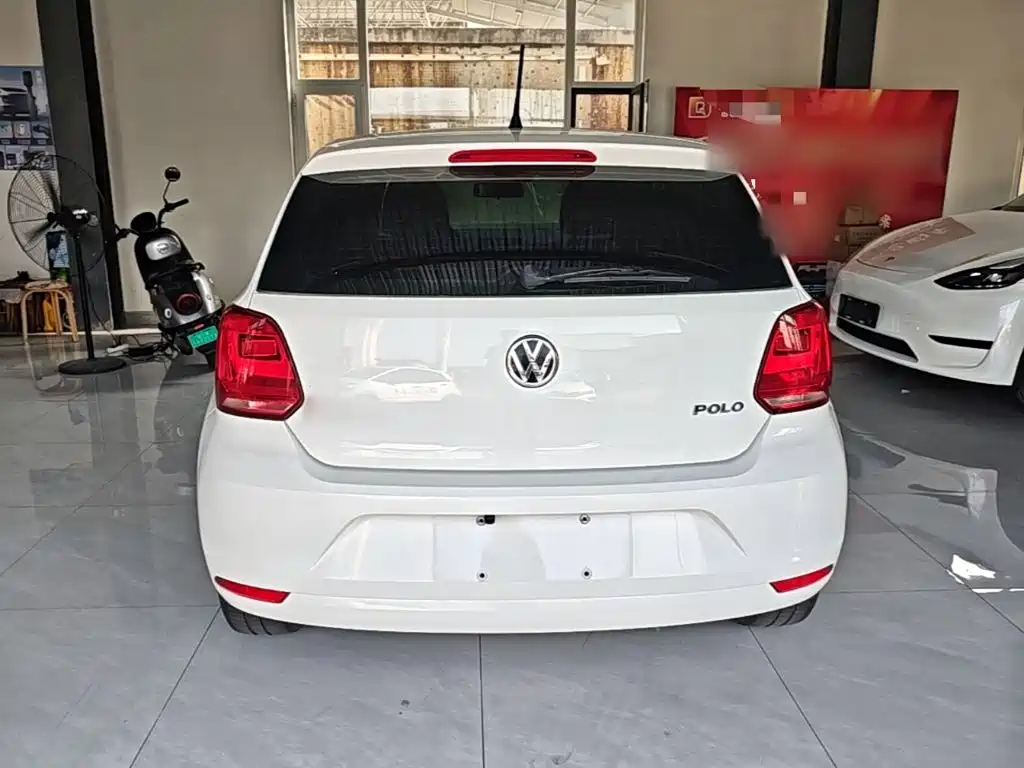 Polo 2016 1.4L Automatic Fashion Edition купить на сайте DeffCars