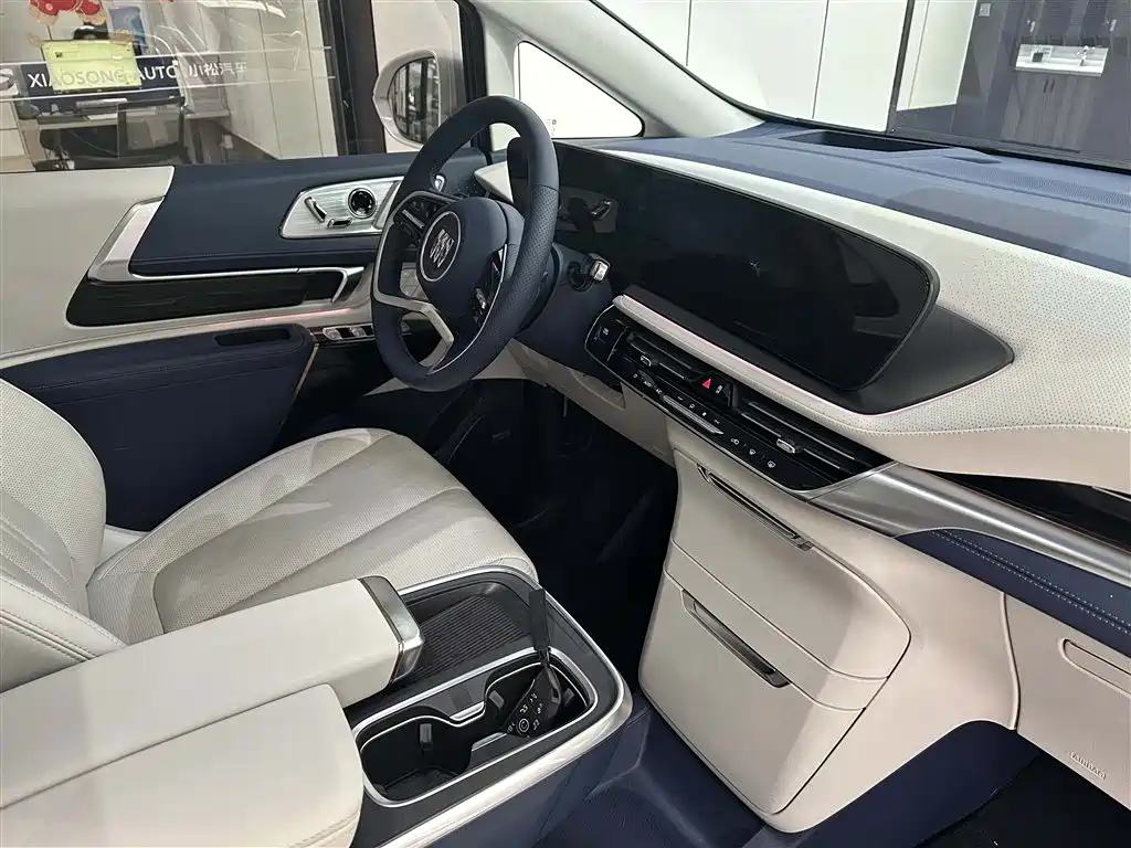 Century 2025 2.0T seven-seat Yuanshi Edition купить на сайте DeffCars