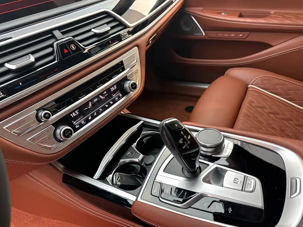 BMW 7 Series 2019 740Li xDrive Executive M Sports Package купить на сайте DeffCars