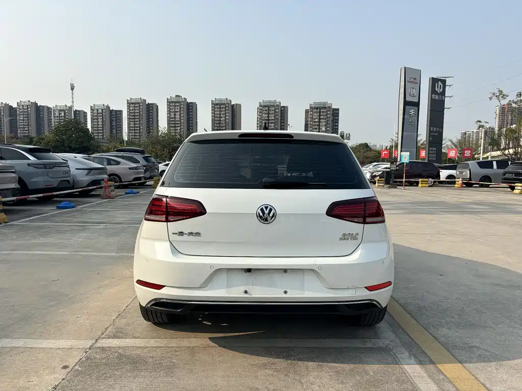 Golf 2019 280TSI DSG comfort model National VI купить на сайте DeffCars