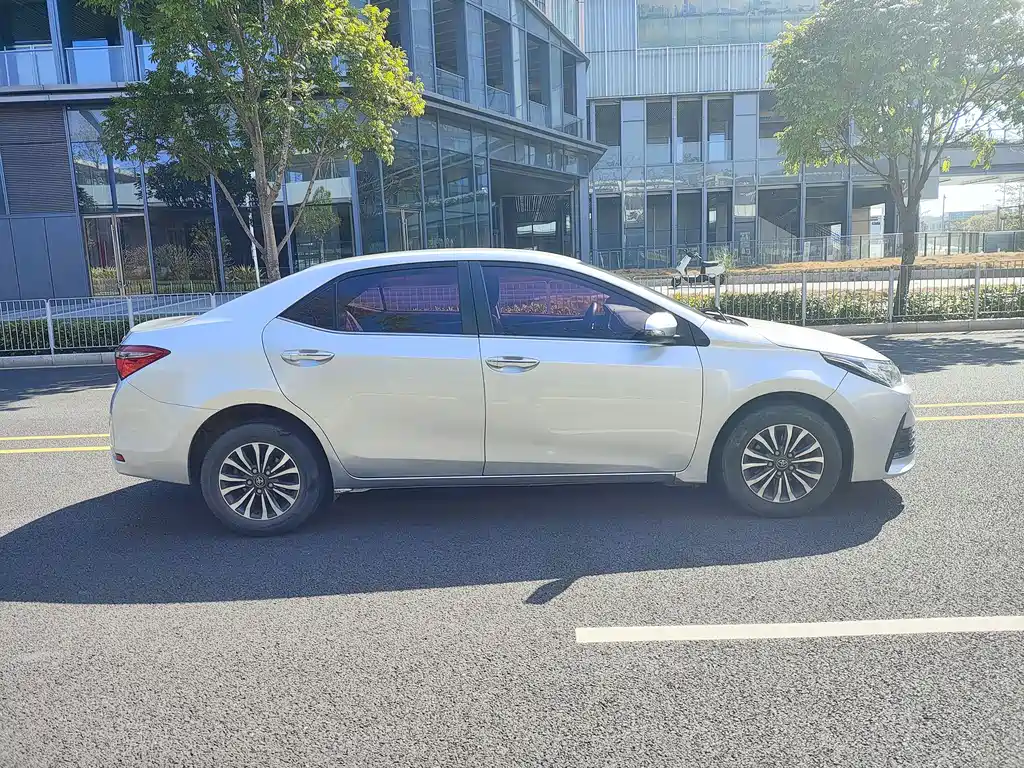 Corolla 2017 facelift 1.2T S-CVT GL купить на сайте DeffCars