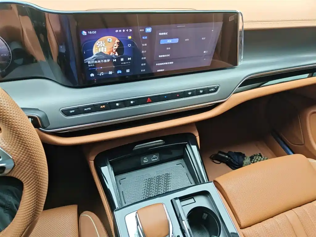 Hongqi H9 2024 2.0T Qixiang Private Fashion Edition купить на сайте DeffCars