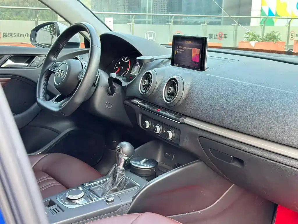 Audi A3 2019 Sportback 35 TFSI Enterprising National V купить на сайте DeffCars