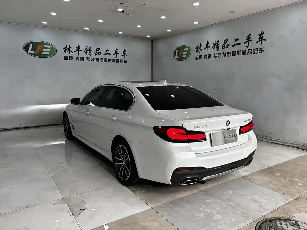 BMW 5 Series New Energy 2022 Model 535Le M Sports Package купить на сайте DeffCars