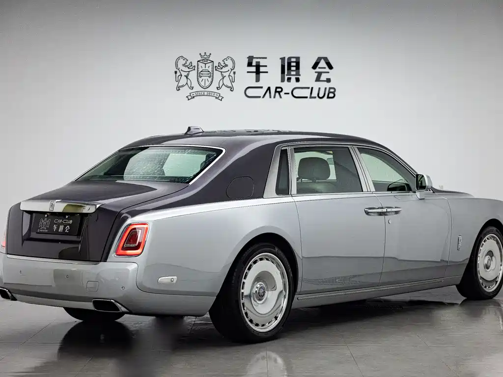 Phantom 2018 6.7T long wheelbase version купить на сайте DeffCars