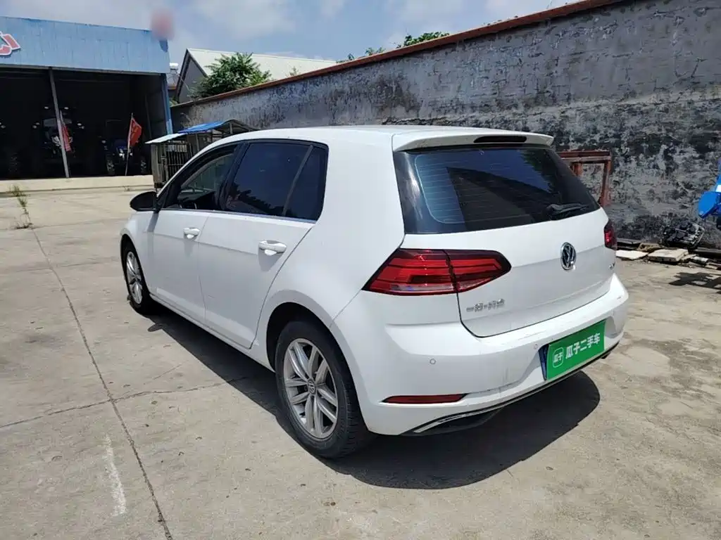 Golf 2018 1.6L automatic comfort type купить на сайте DeffCars