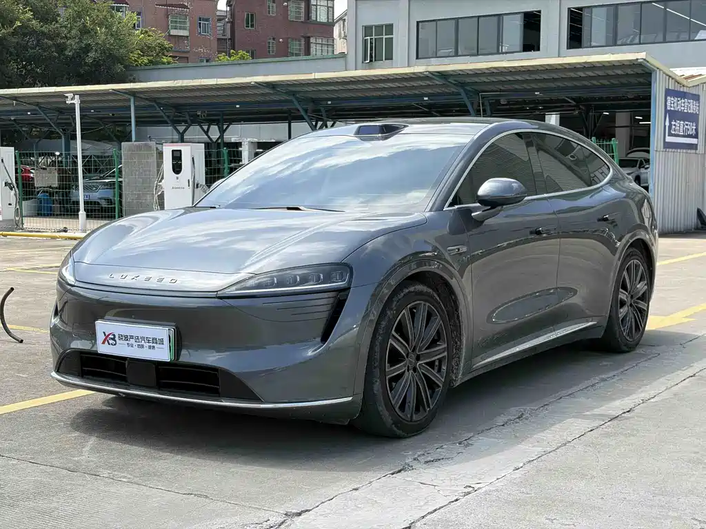 Zhijie R7 2024 pure electric 736km UItra купить на сайте DeffCars