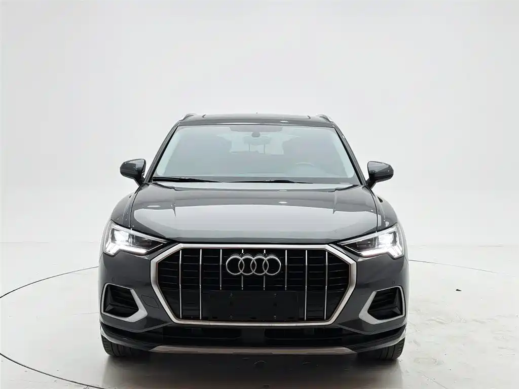 Audi Q3 2022 35 TFSI Fashionable and Elegant купить на сайте DeffCars