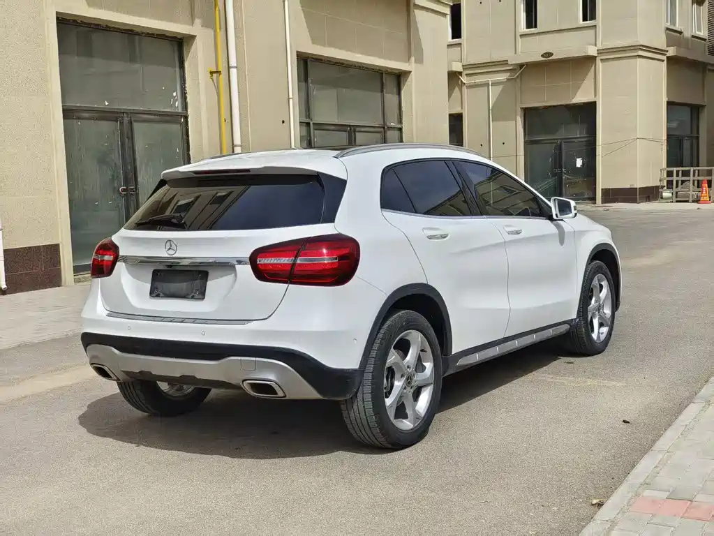 Mercedes-Benz GLA 2018 GLA 200 Dynamic купить на сайте DeffCars