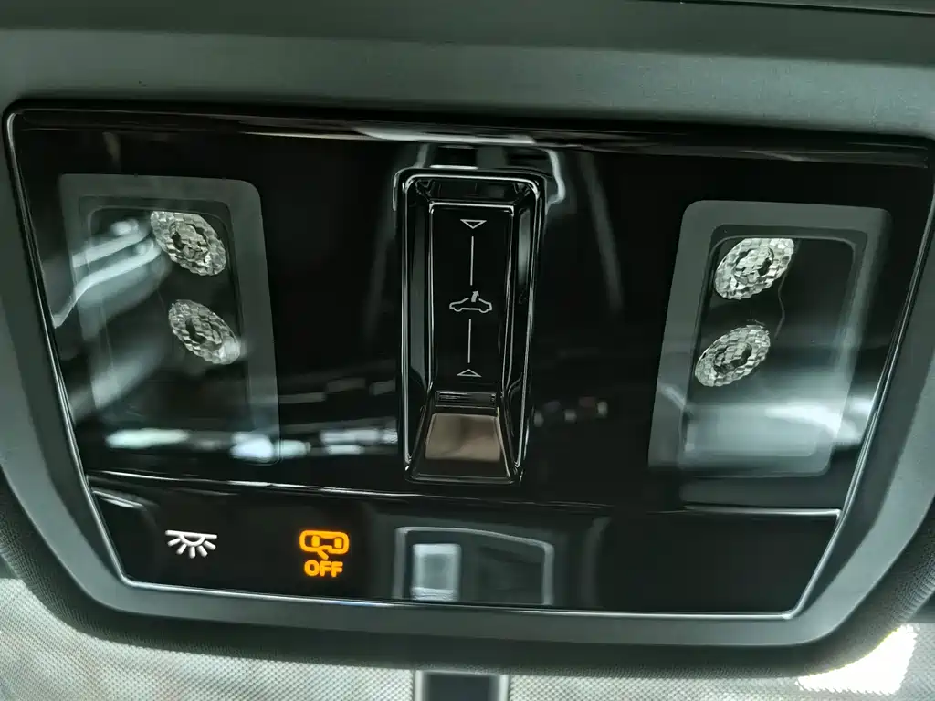 Golf 2023 280TSI DSG Pro купить на сайте DeffCars