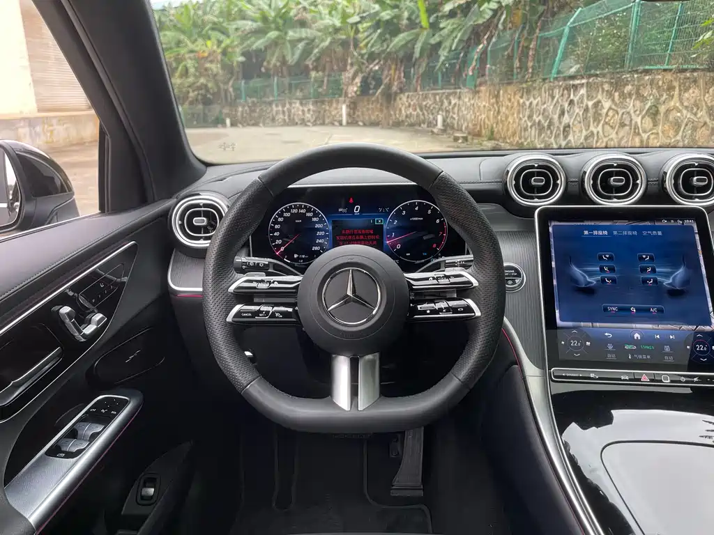 Mercedes-Benz GLC 2024 GLC 260 L 4MATIC luxury model 5 seats купить на сайте DeffCars