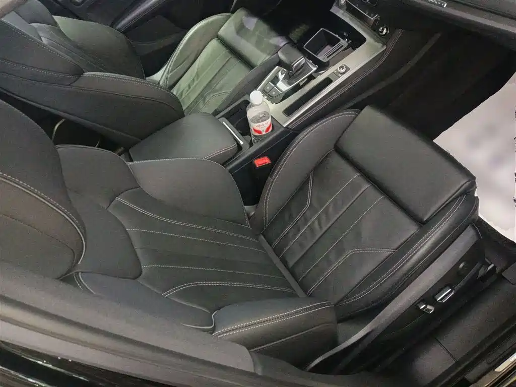 Audi Q5L 2024 40 TFSI luxury and dynamic model купить на сайте DeffCars