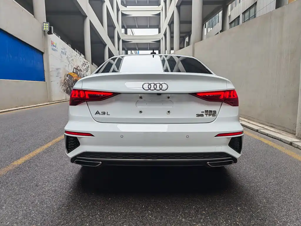 Audi A3 2022 A3L Limousine 35 TFSI Fashionable and Sporty купить на сайте DeffCars