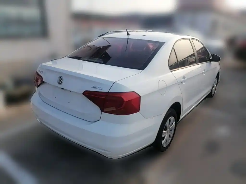 Jetta 2017 1.4L manual fashion model купить на сайте DeffCars