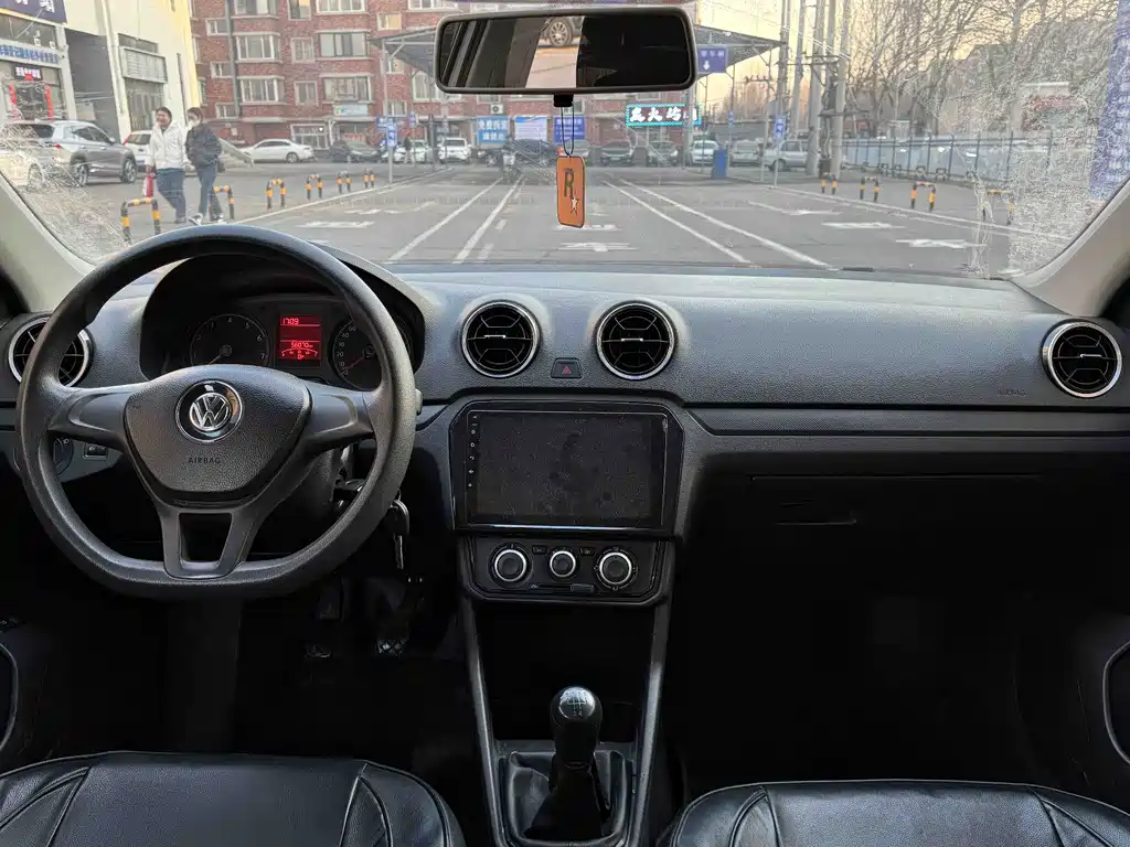 Jetta 2017 1.5L manual fashion model купить на сайте DeffCars