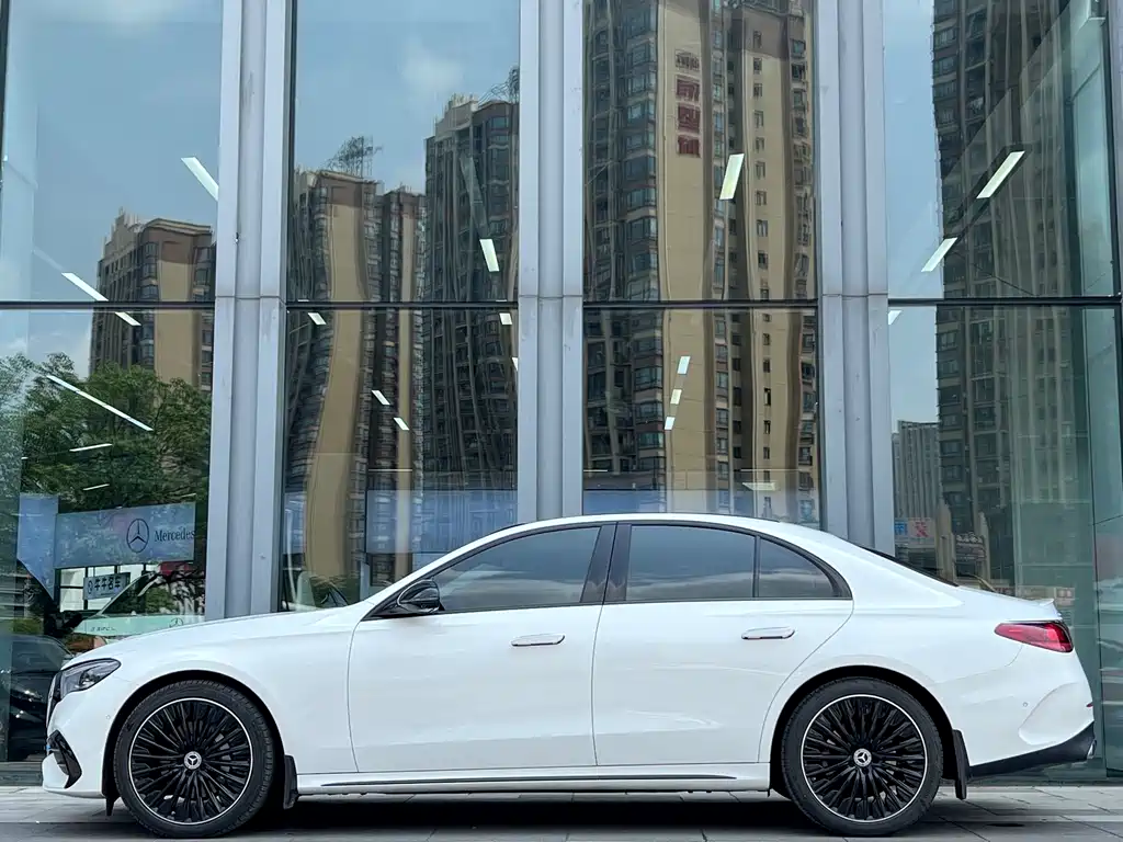 Mercedes-Benz E-Class imported 2025 E 300 luxury sports version купить на сайте DeffCars
