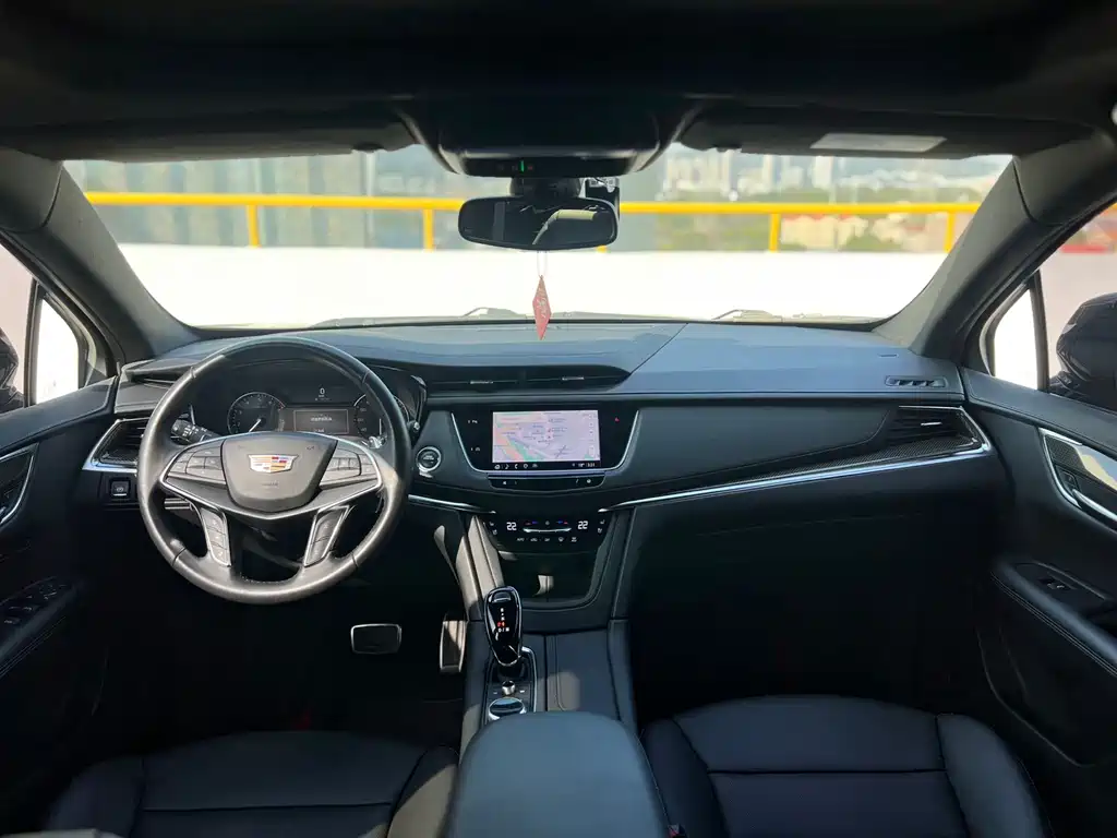 Cadillac XT5 2021 2.0T four-wheel drive premium model купить на сайте DeffCars
