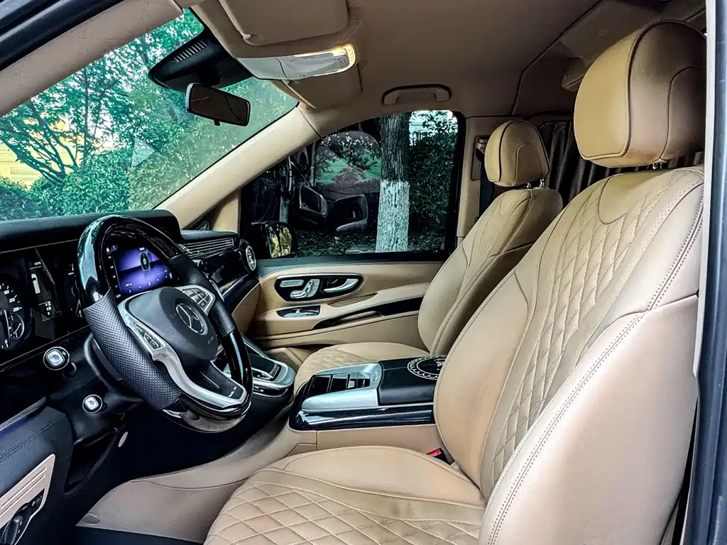 Vito 2023 2.0T Business Edition 7 seats купить на сайте DeffCars