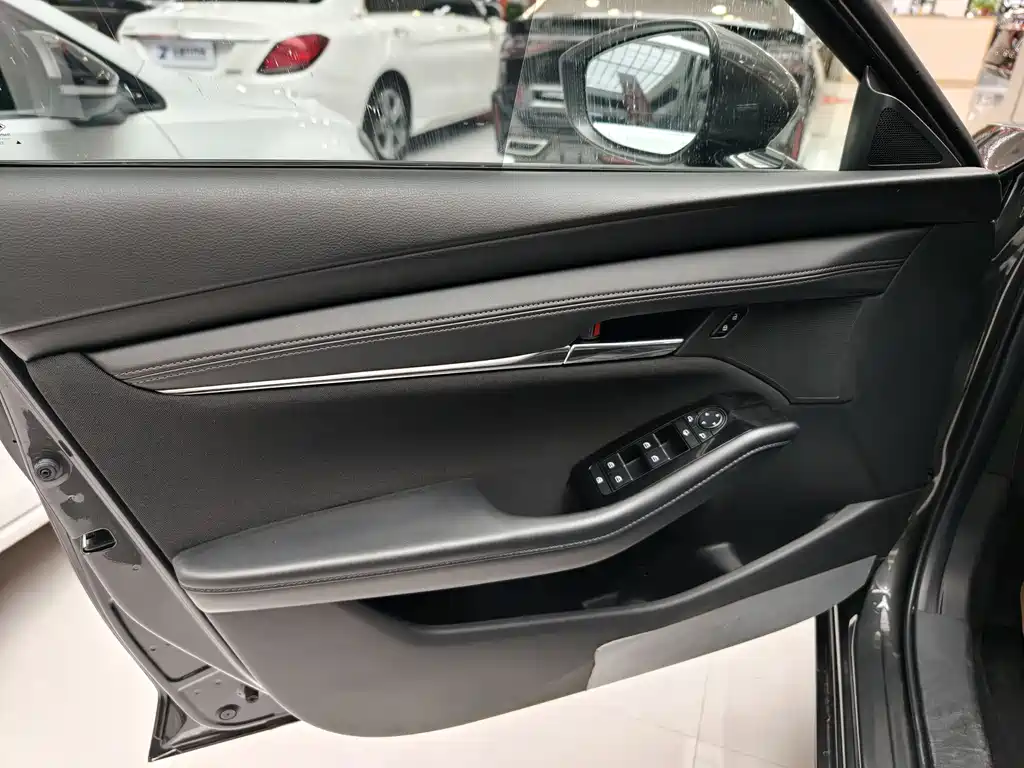 Mazda3 Angkesela 2021 2.0L automatic quality version купить на сайте DeffCars