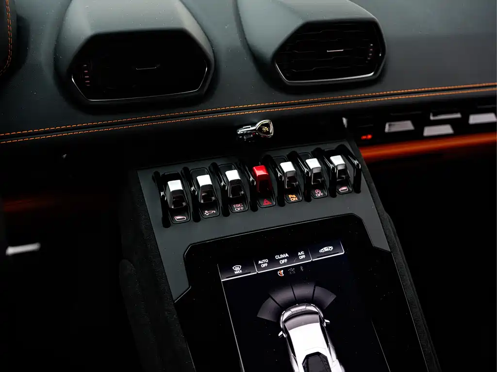 Huracán 2023 Huracán Tecnica купить на сайте DeffCars