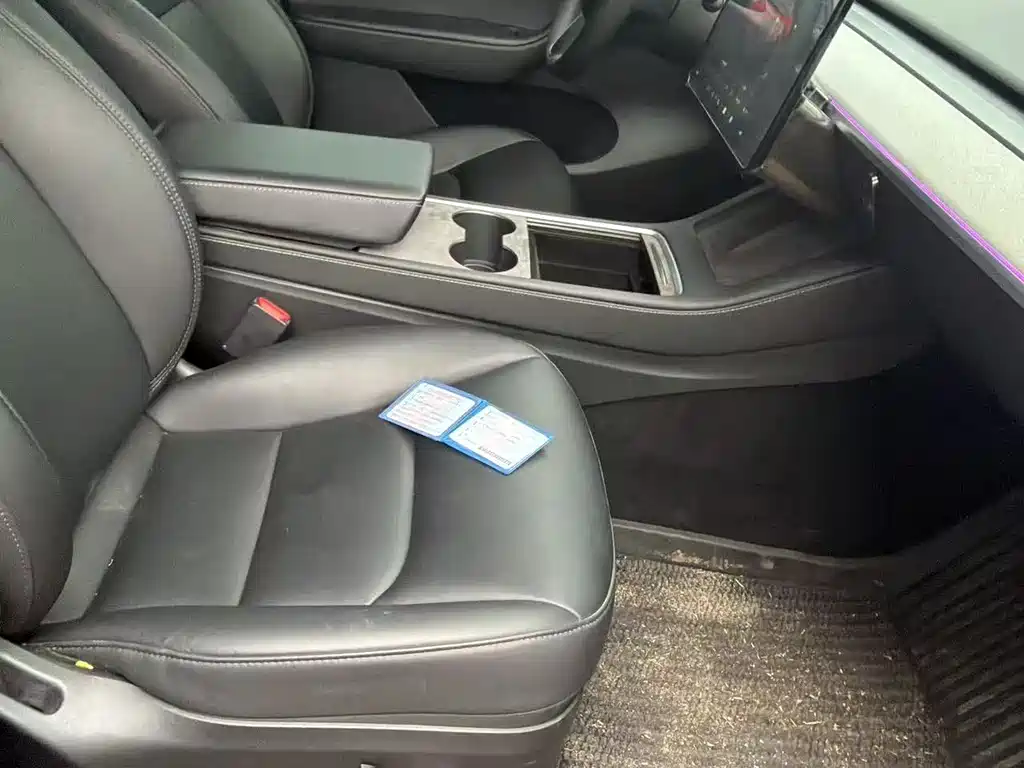 Model Y 2024 rear-wheel drive version купить на сайте DeffCars