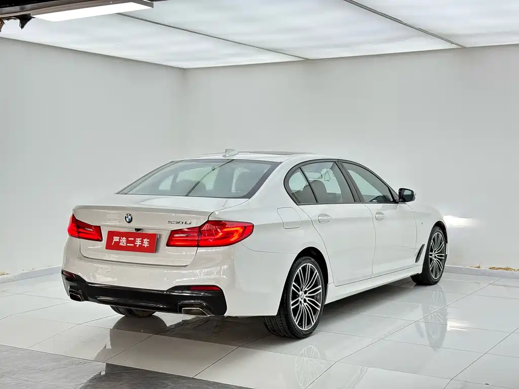 BMW 5 Series 2018 facelift 530Li leading M sports package купить на сайте DeffCars