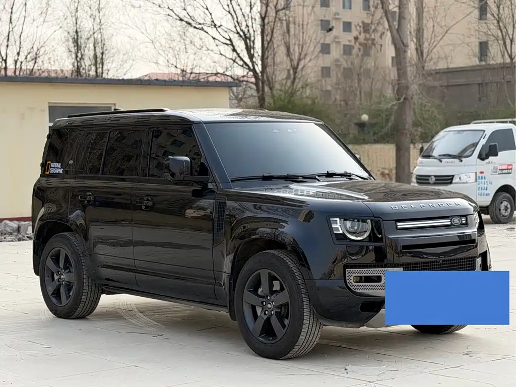 Land Rover Defender 2024 110 3.0T P400 X-DYNAMIC HSE купить на сайте DeffCars
