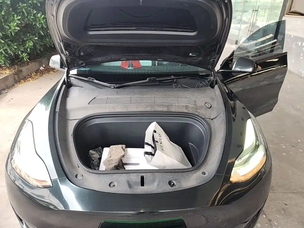 Model Y 2022 facelift rear-wheel drive version купить на сайте DeffCars