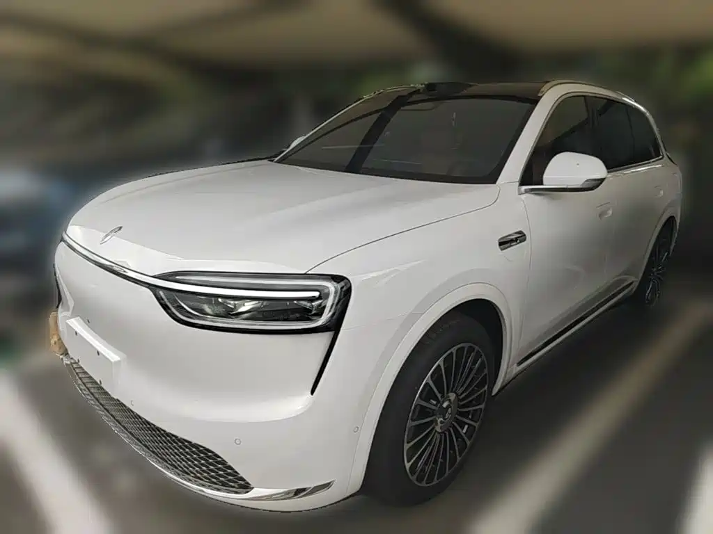 Wenjie M7 2026 pure electric Ultra four-wheel drive version 6-seater 192-line lidar) купить на сайте DeffCars