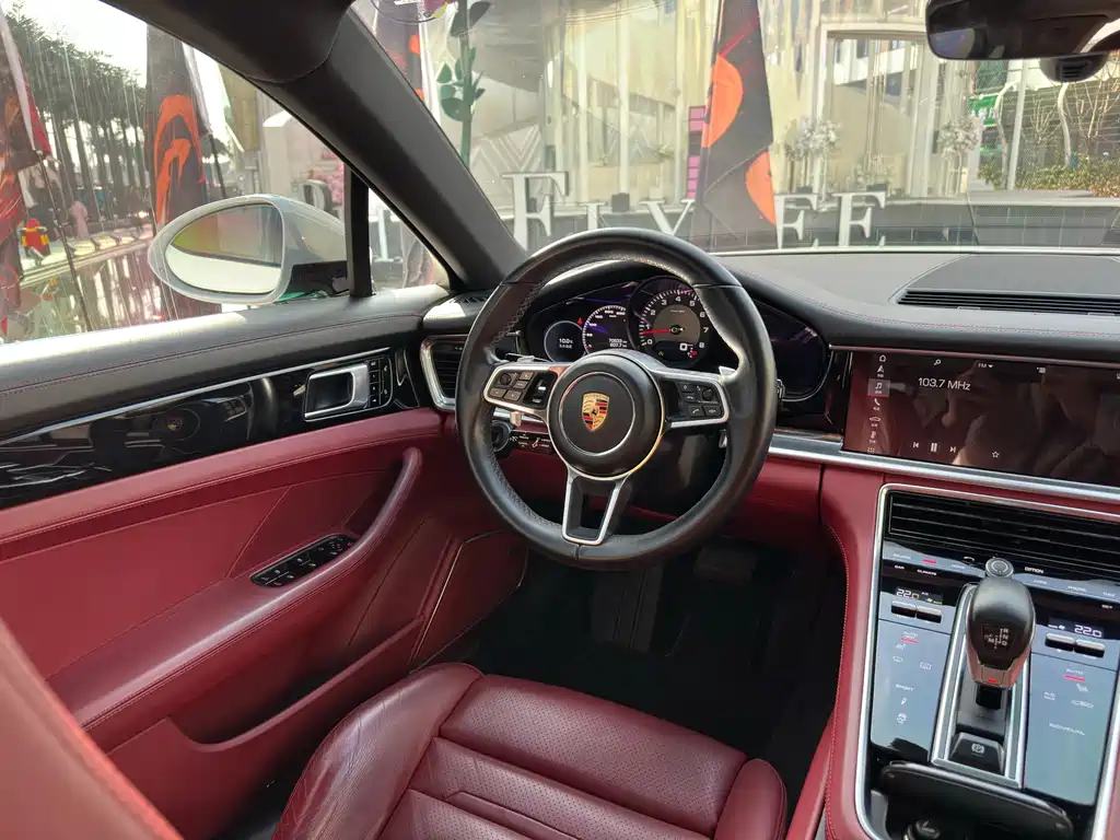 Panamera 2017 Panamera 4 Executive Extended Edition 3.0T купить на сайте DeffCars