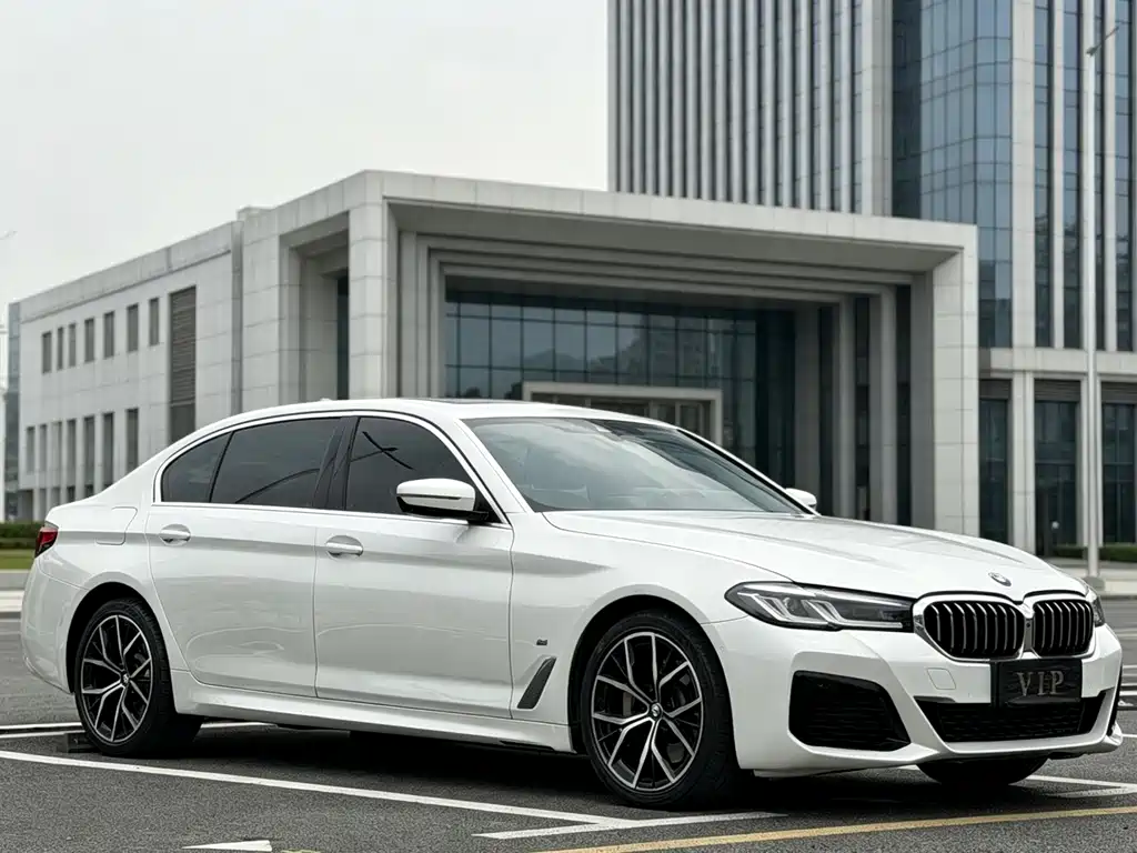 BMW 5 Series 2022 530Li Exclusive M Sports Package купить на сайте DeffCars
