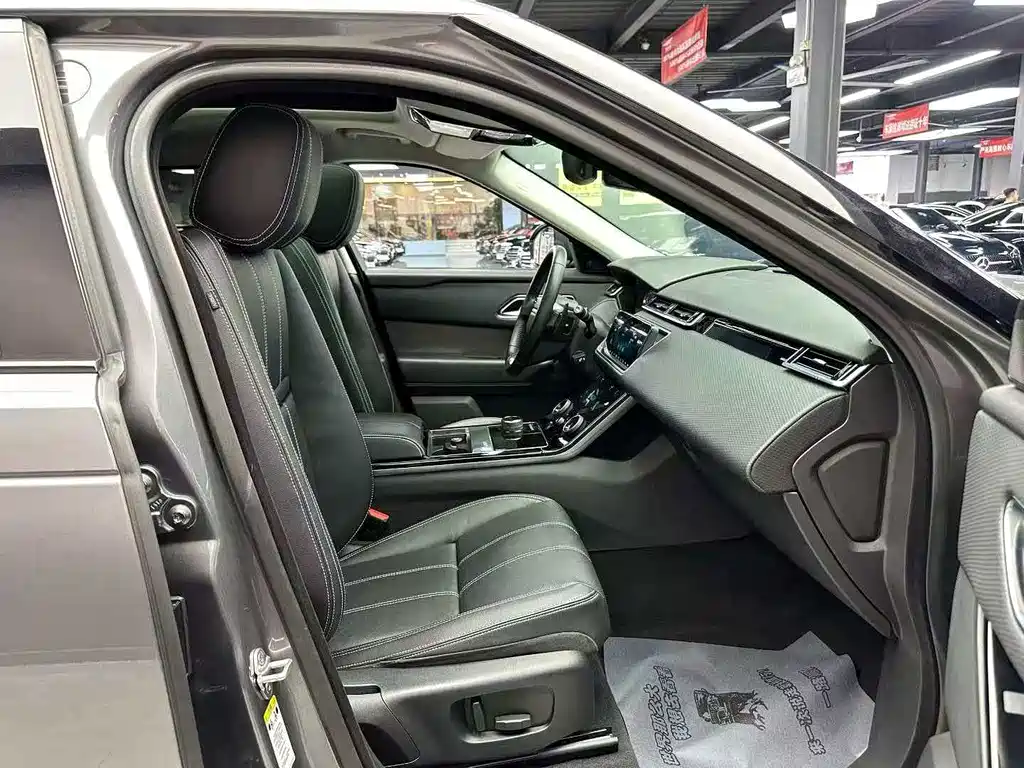 Range Rover Velar 2019 250PS R-DYNAMIC S купить на сайте DeffCars