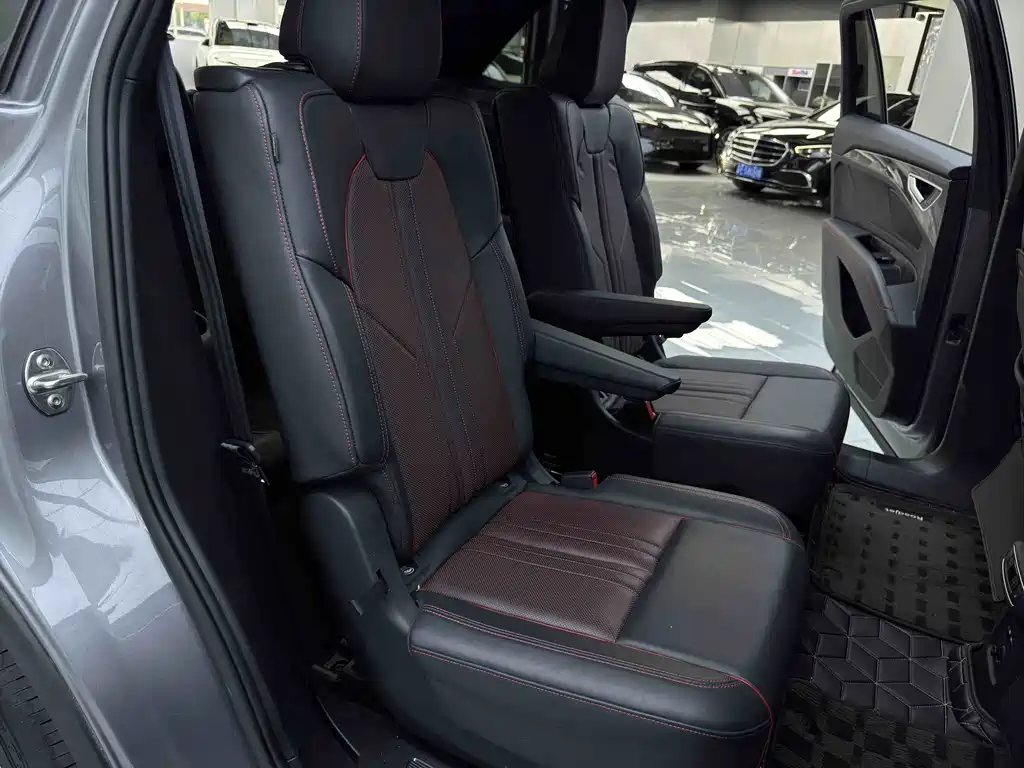 Audi Q5 e-tron 2022 model 40 e-tron star type mecha suit daily version купить на сайте DeffCars