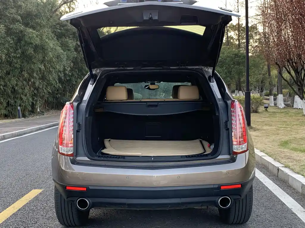 Cadillac SRX 2015 3.0L Elite купить на сайте DeffCars