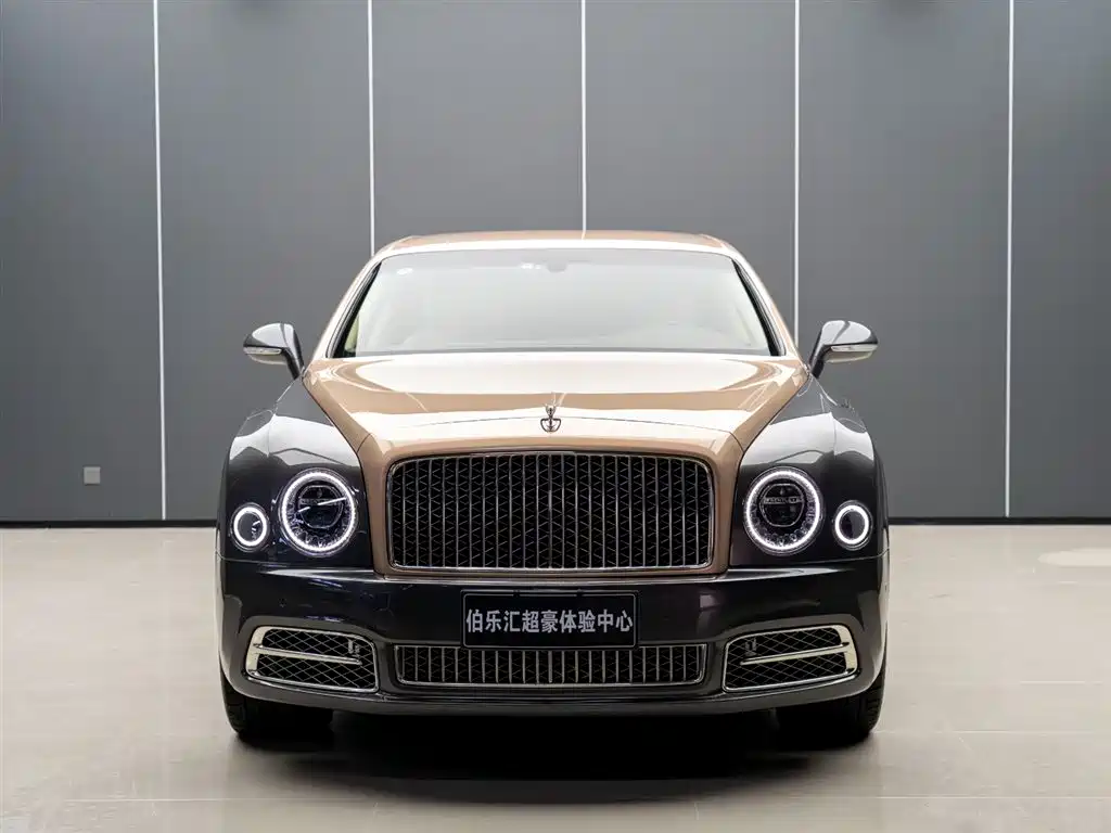 Mulsanne 2017 6.8T long wheelbase version купить на сайте DeffCars