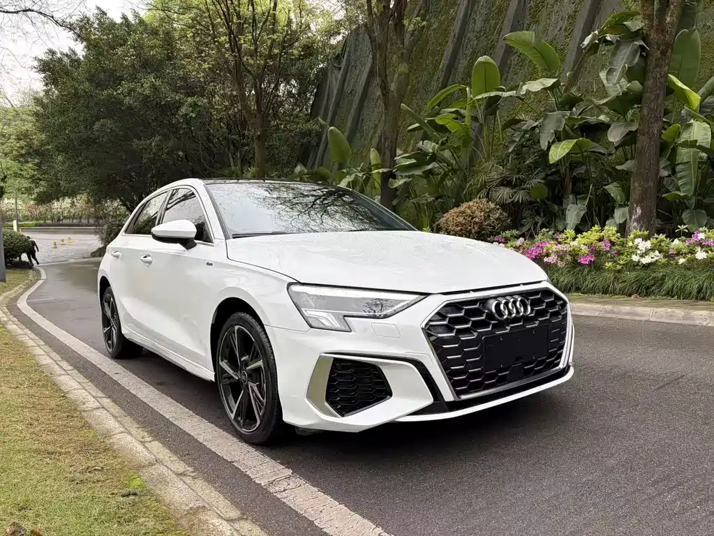 Audi A3 2024 Sportback 35 TFSI stylish and sporty купить на сайте DeffCars
