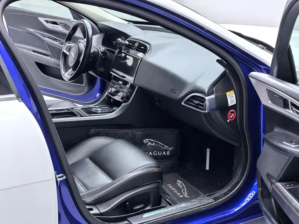 Jaguar XEL 2018 2.0T 200PS first limited edition купить на сайте DeffCars