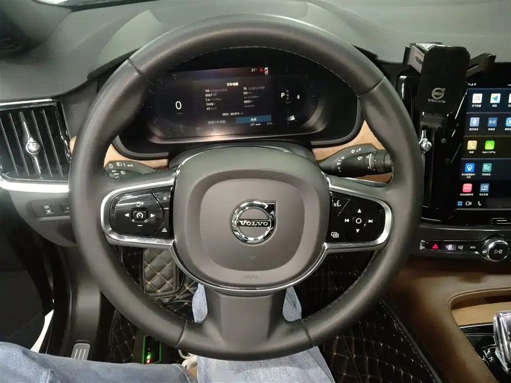 Volvo S90 2023 B5 Zhiyi Luxury Edition купить на сайте DeffCars