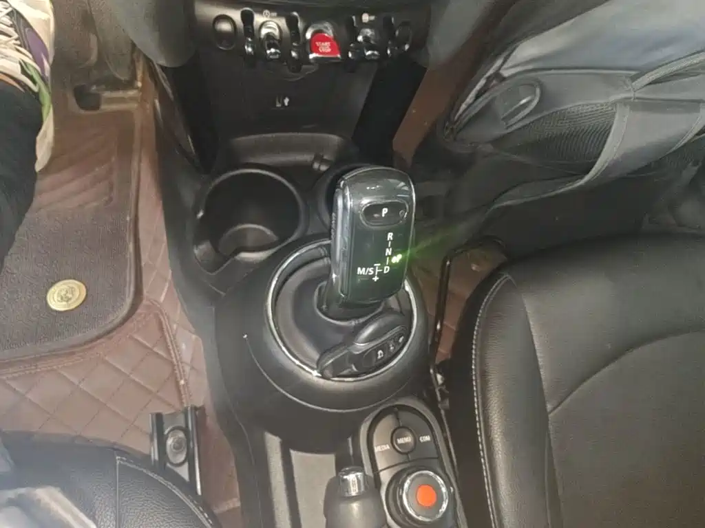 MINI 2018 1.5T ONE PLUS five-door version купить на сайте DeffCars