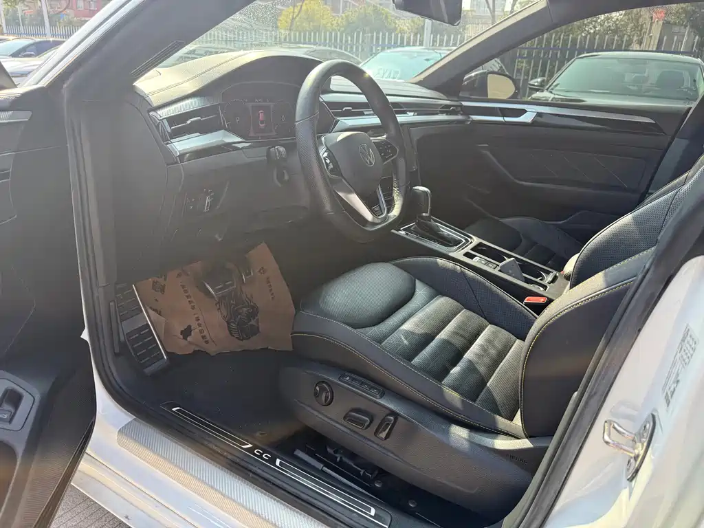 FAW-Volkswagen CC 2021 380TSI eye-catching version купить на сайте DeffCars