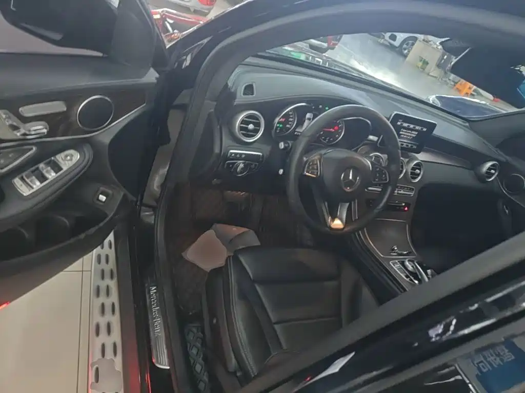 Mercedes GLC 2018 Modification 300 4MATIC Dynamic купить на сайте DeffCars