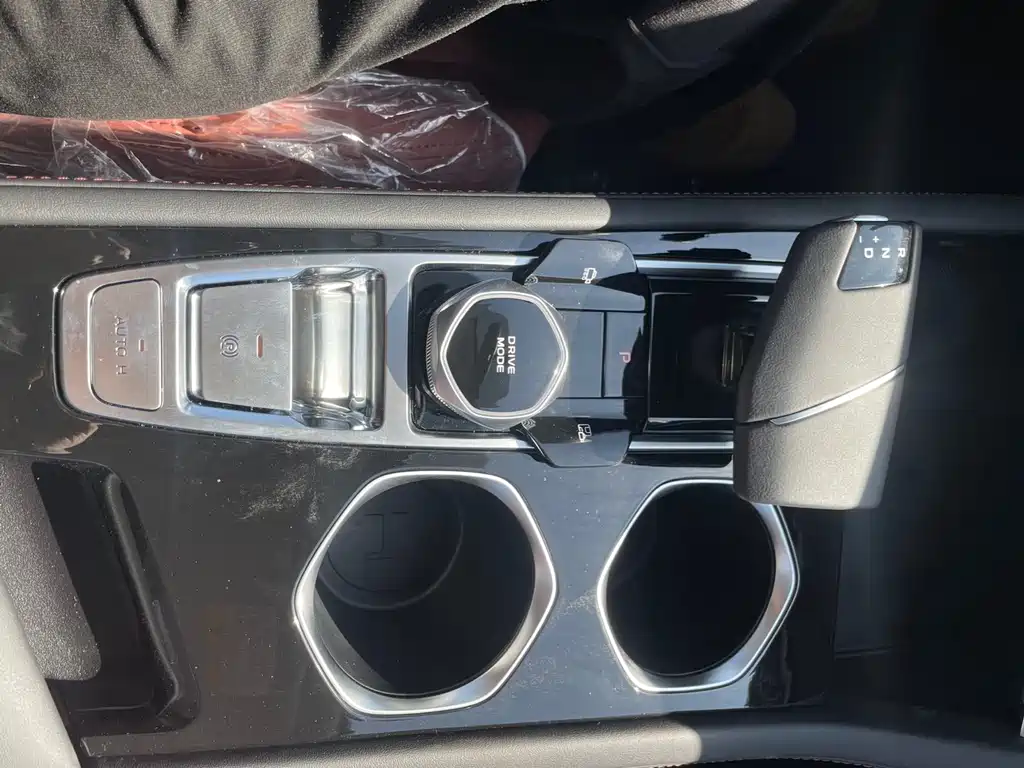 Eado 2025 PLUS 1.4T dual-clutch high-energy version купить на сайте DeffCars