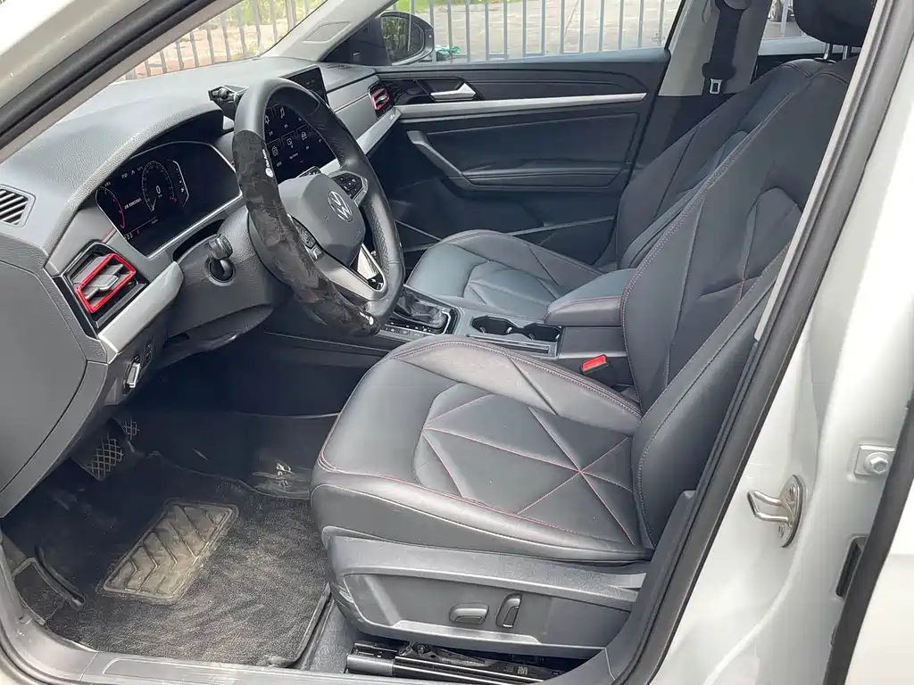 Lavida 2024 300TSI DSG Starry Sky Leading Edition купить на сайте DeffCars