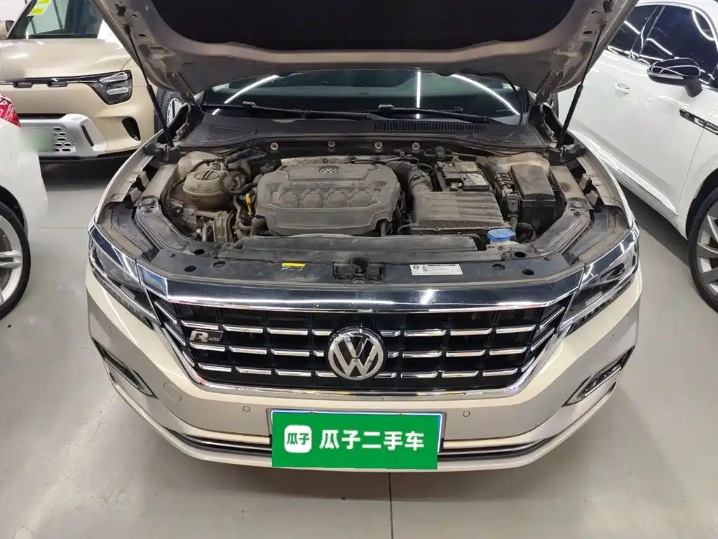 Passat 2019 330TSI Deluxe Edition National VI купить на сайте DeffCars
